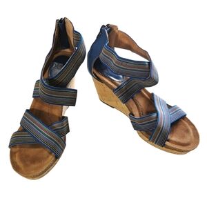 Sofft Cary Leather Cork Wedge With Zip Detail in Blue - Sz 7.5